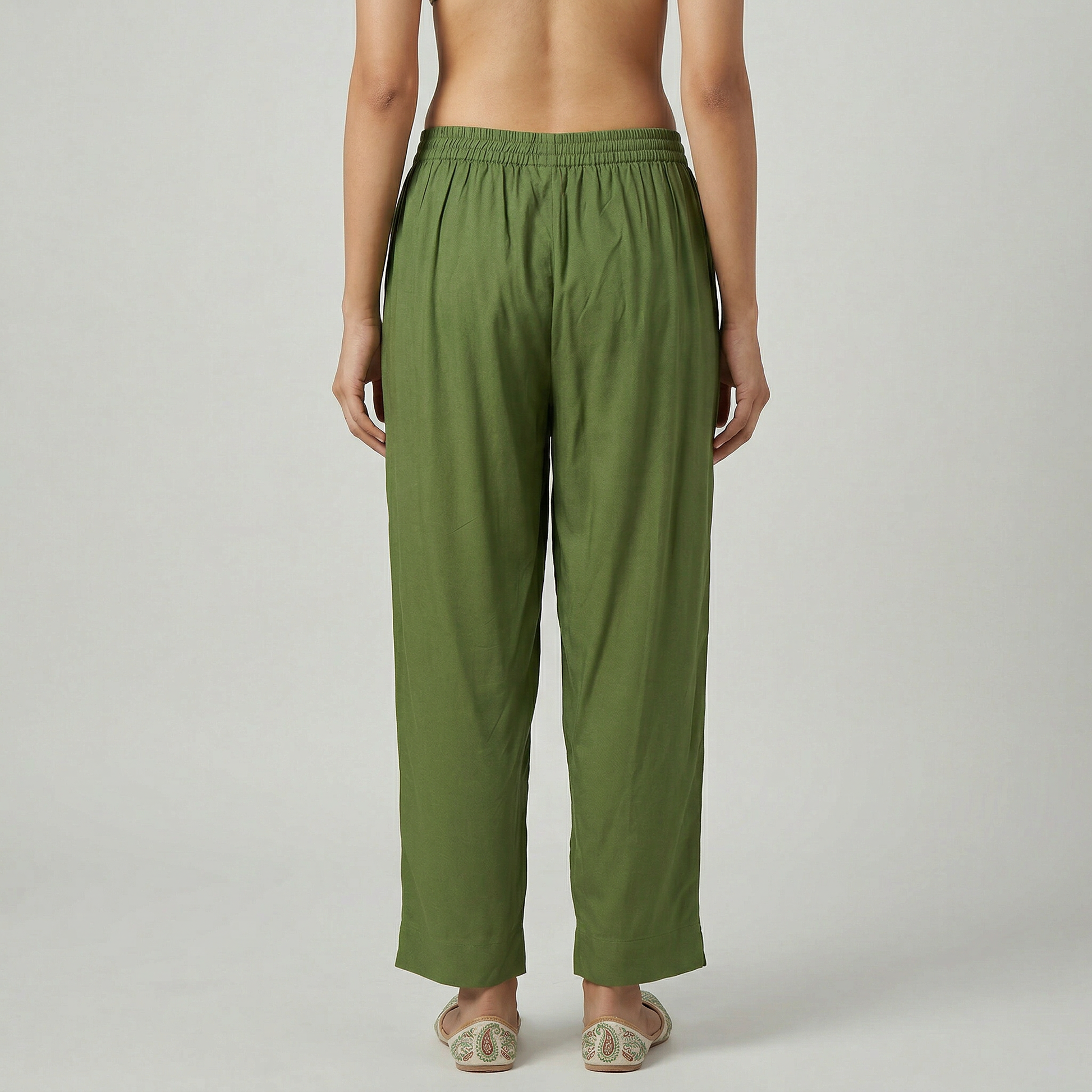 Straight Fit Mid Rise Easy Pants