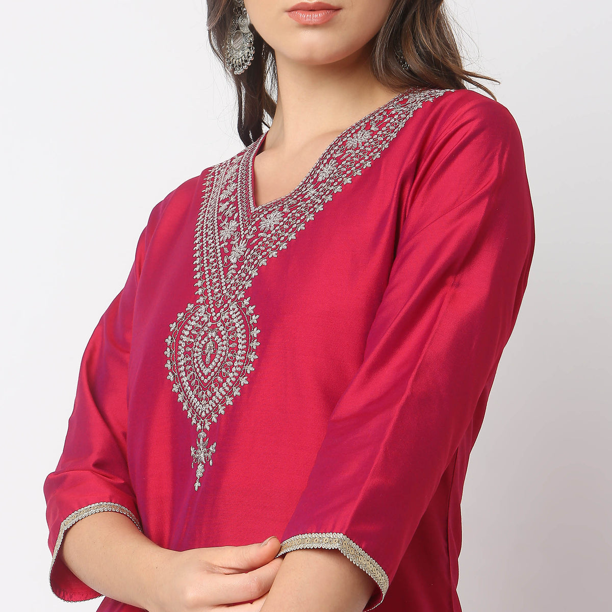 Straight Fit Embroidered Kurta