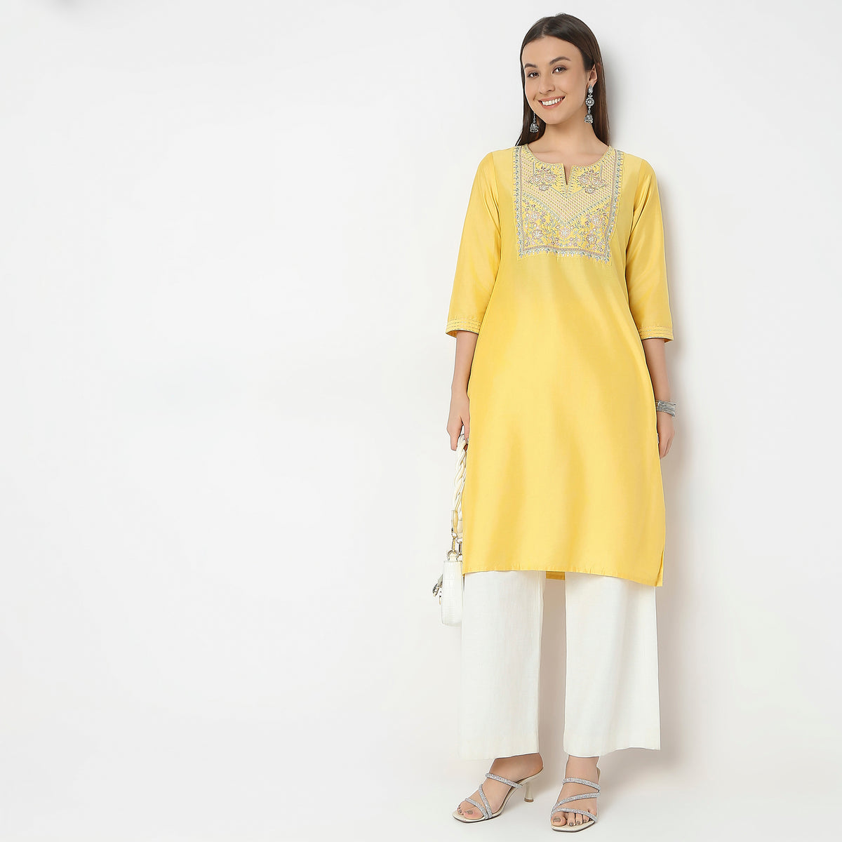 Straight Fit Embroidered Kurta