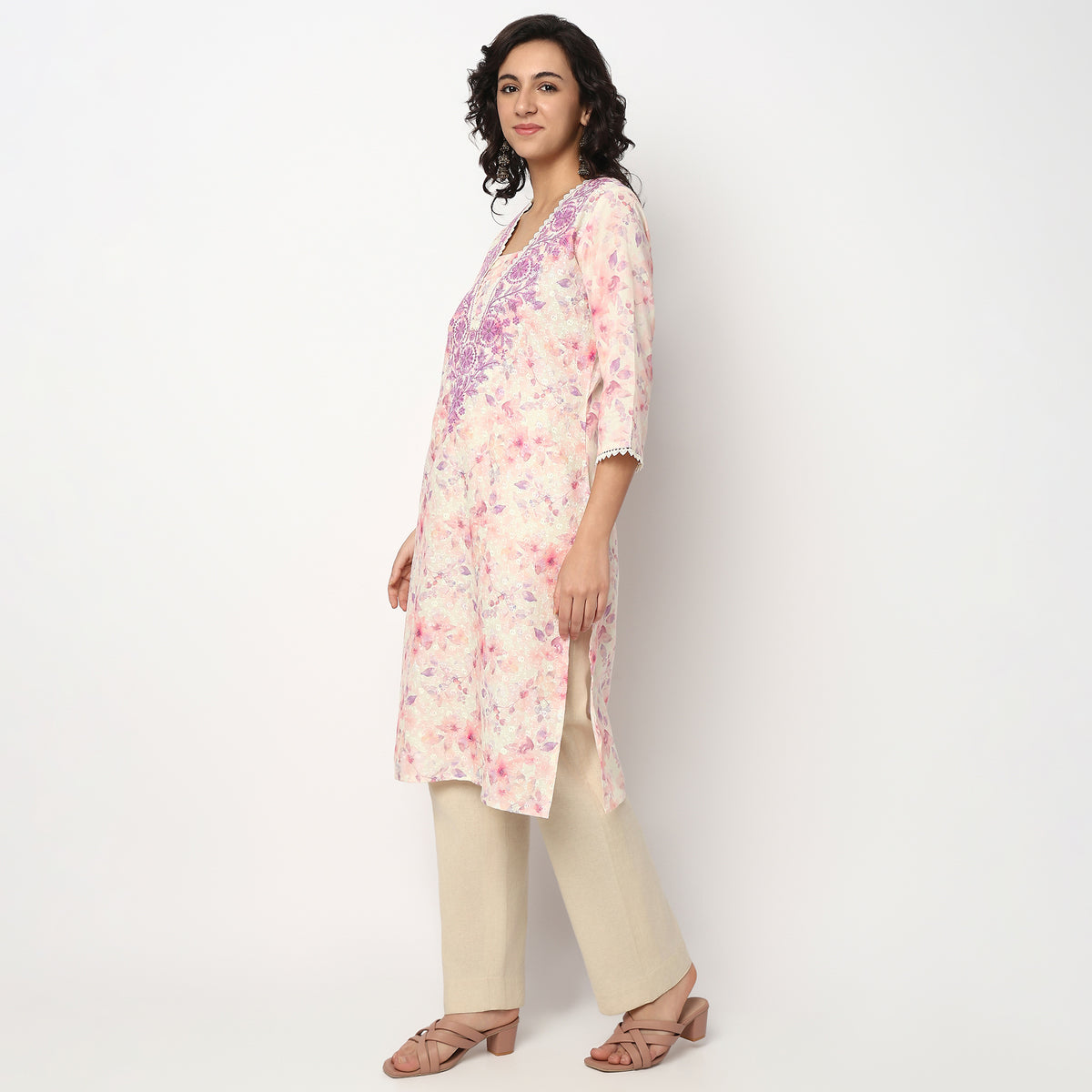 Buy Women Straight Fit Printed Three-Fourth Sleeve Kurta  - Style Union