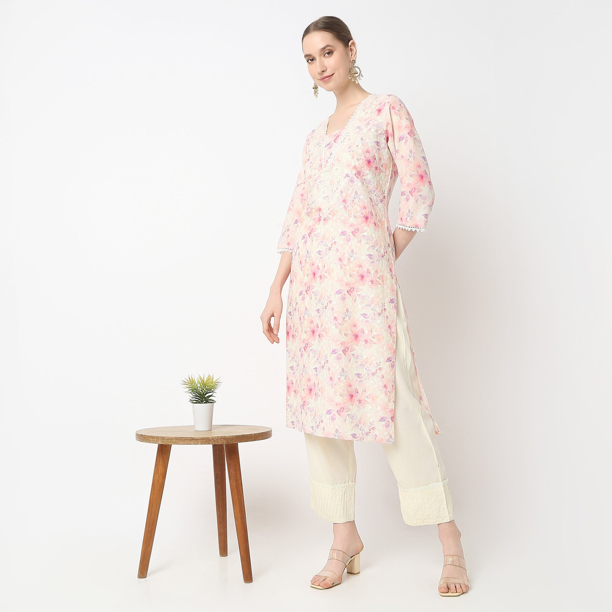 Buy Women Straight Fit Printed Three-Fourth Sleeve Kurta  - Style Union