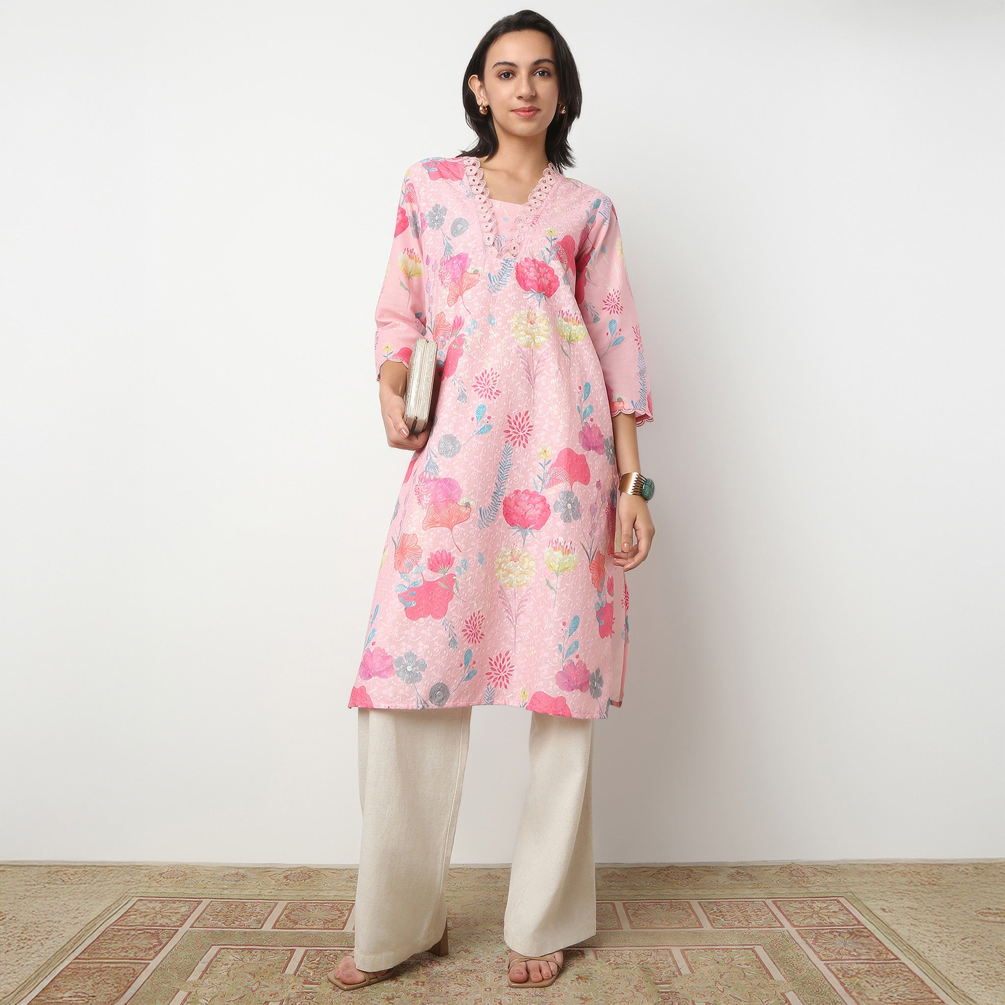 Straight Fit Printed V-Neck Kurta