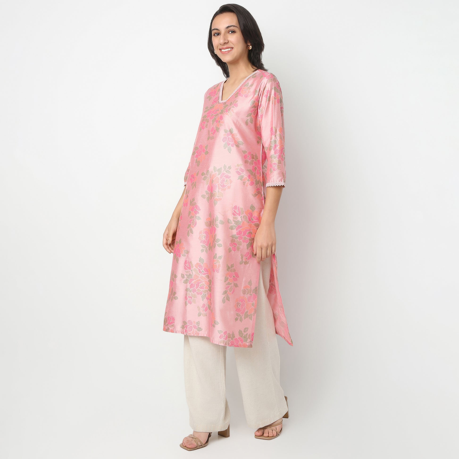 Straight Fit Printed V-Neck Kurta