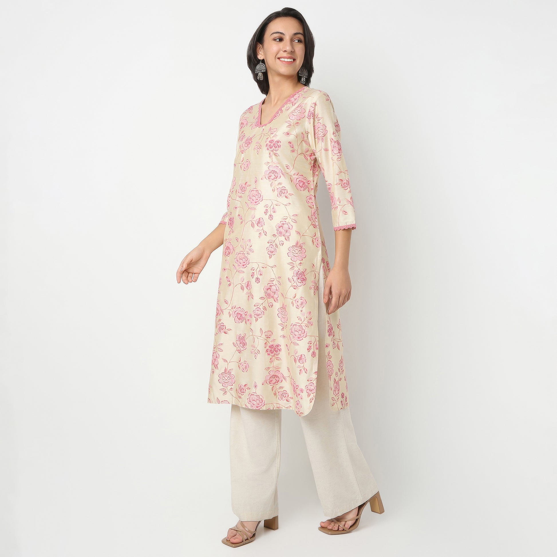 Straight Fit Printed V-Neck Kurta