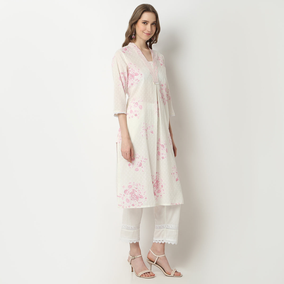 Straight Fit Printed V-Neck Kurta