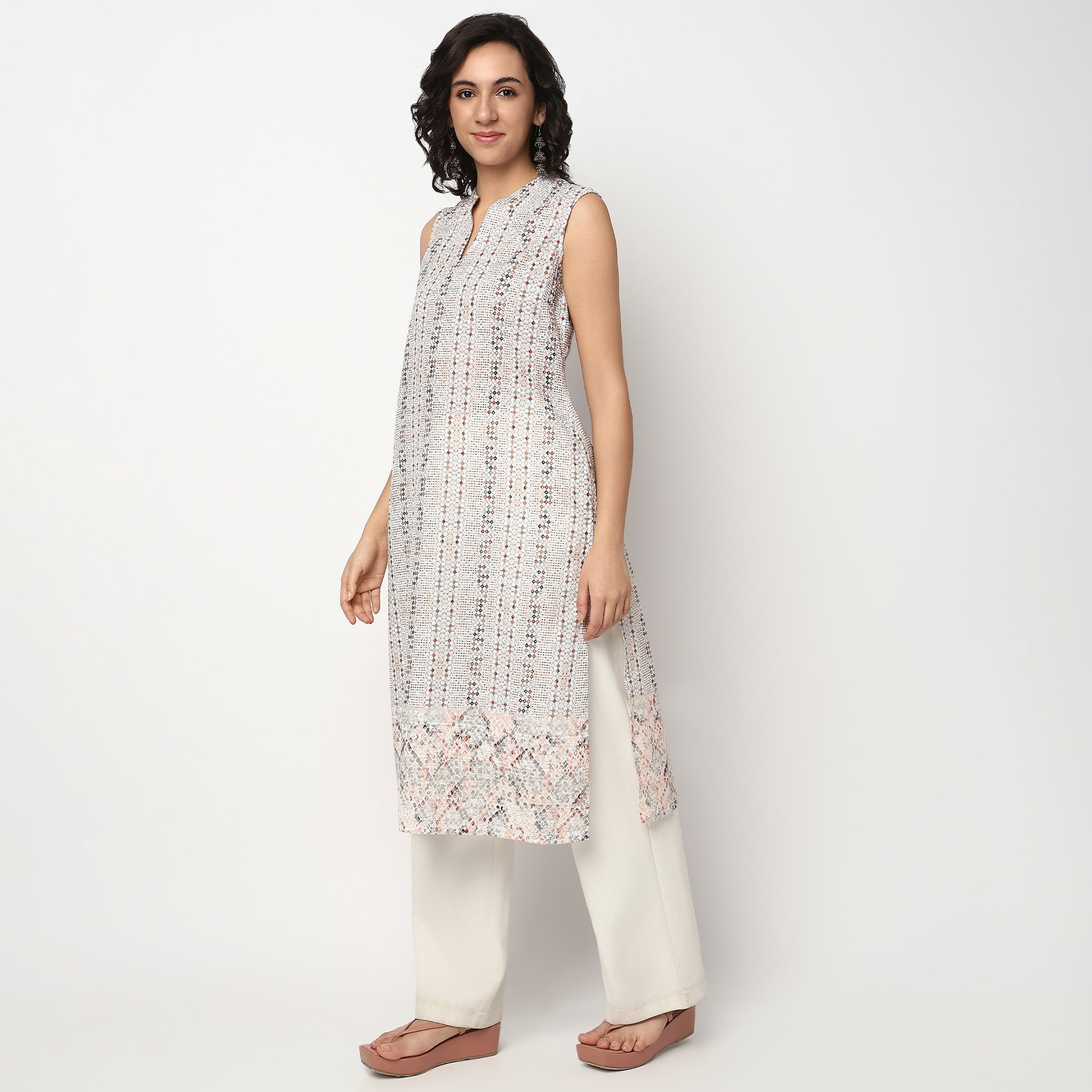 Buy Women Straight Fit Printed Sleeveless Kurta  - Style Union