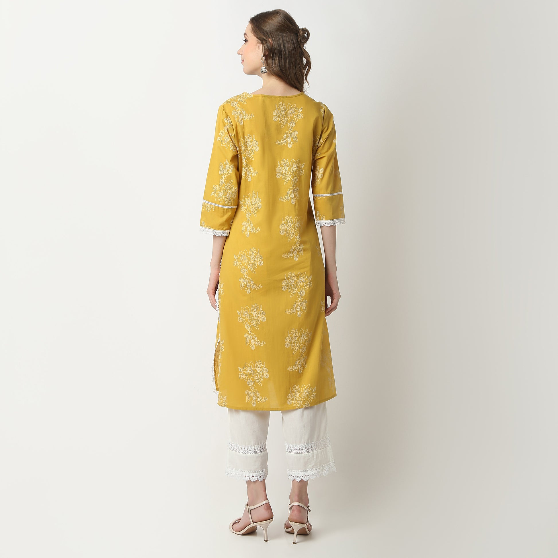 Straight Fit Printed Round Neck Kurta