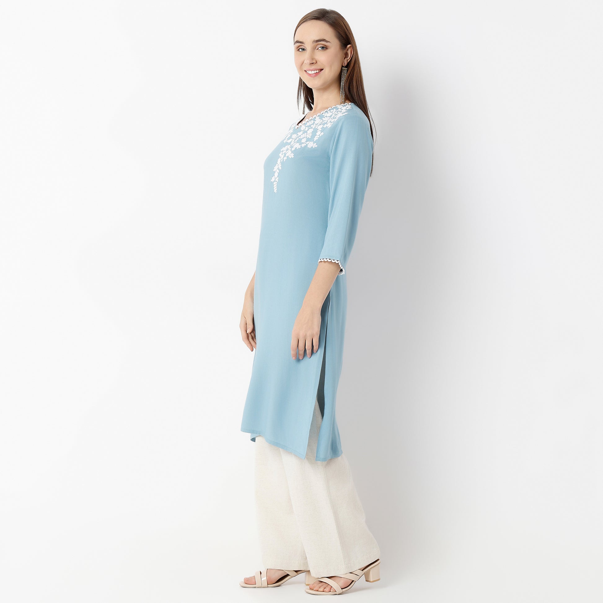 Straight Fit Embroidered V-Neck Kurta