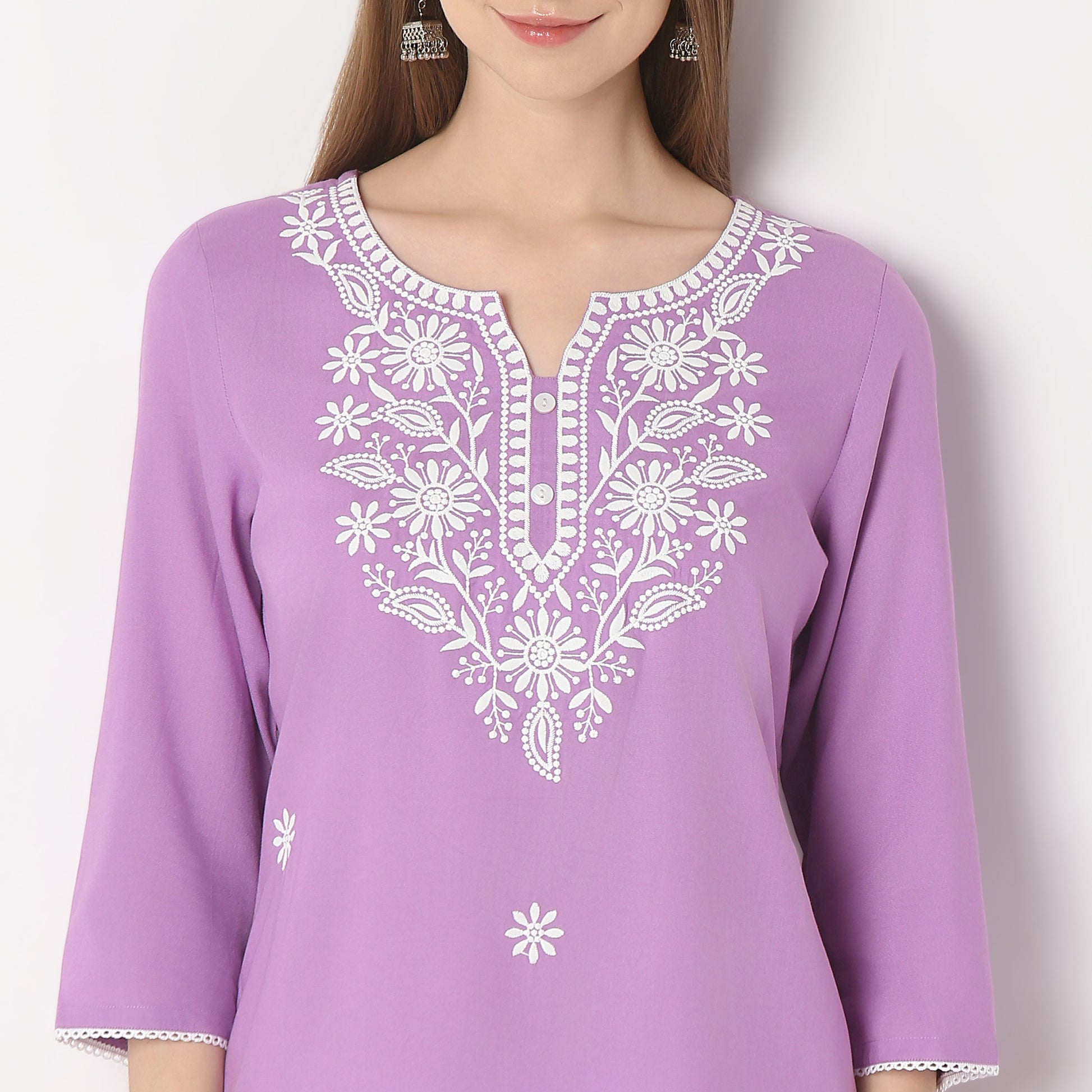 Straight Fit Embroidered Below Knee Kurta