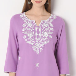 Straight Fit Embroidered Below Knee Kurta