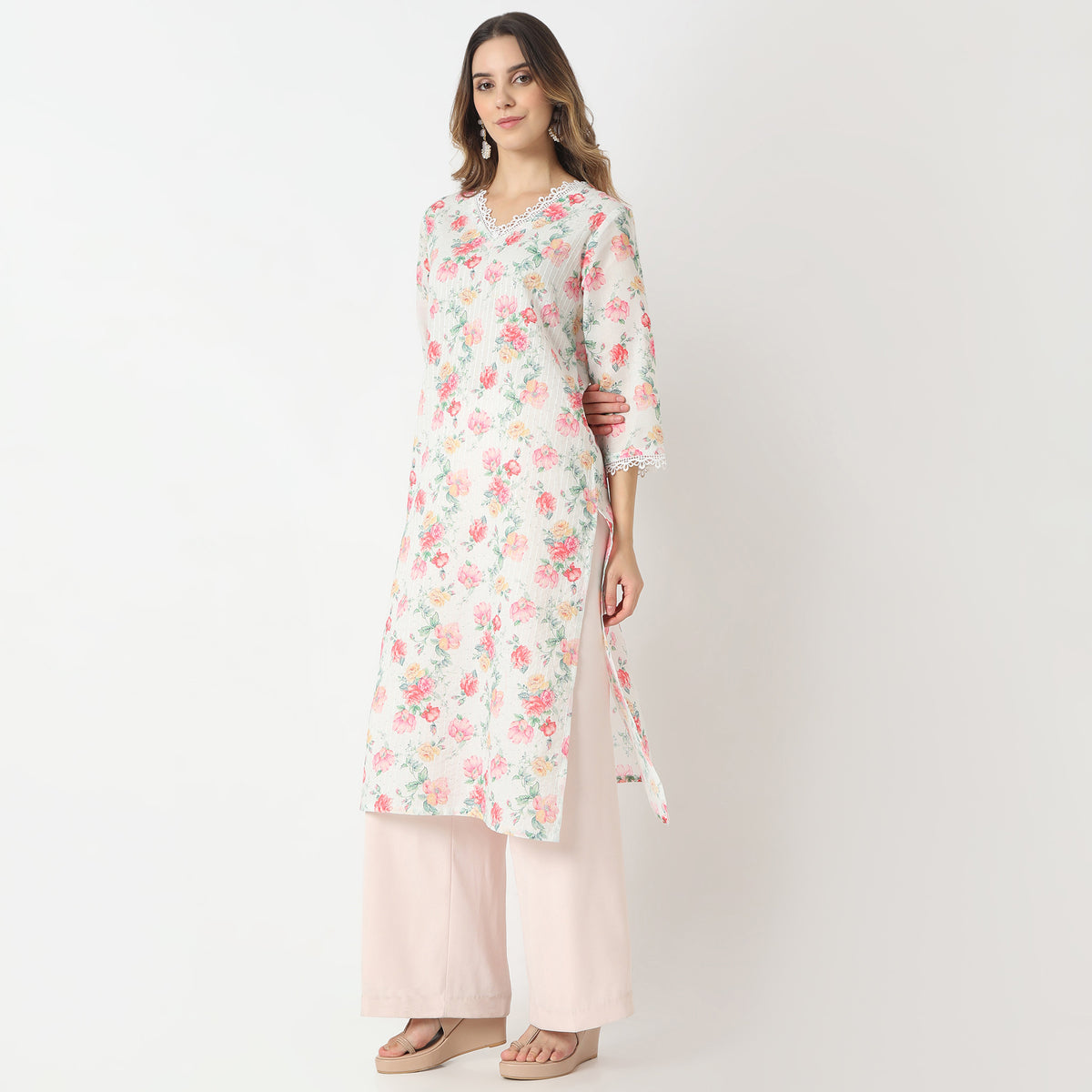 Straight Fit Printed Round Neck Kurta