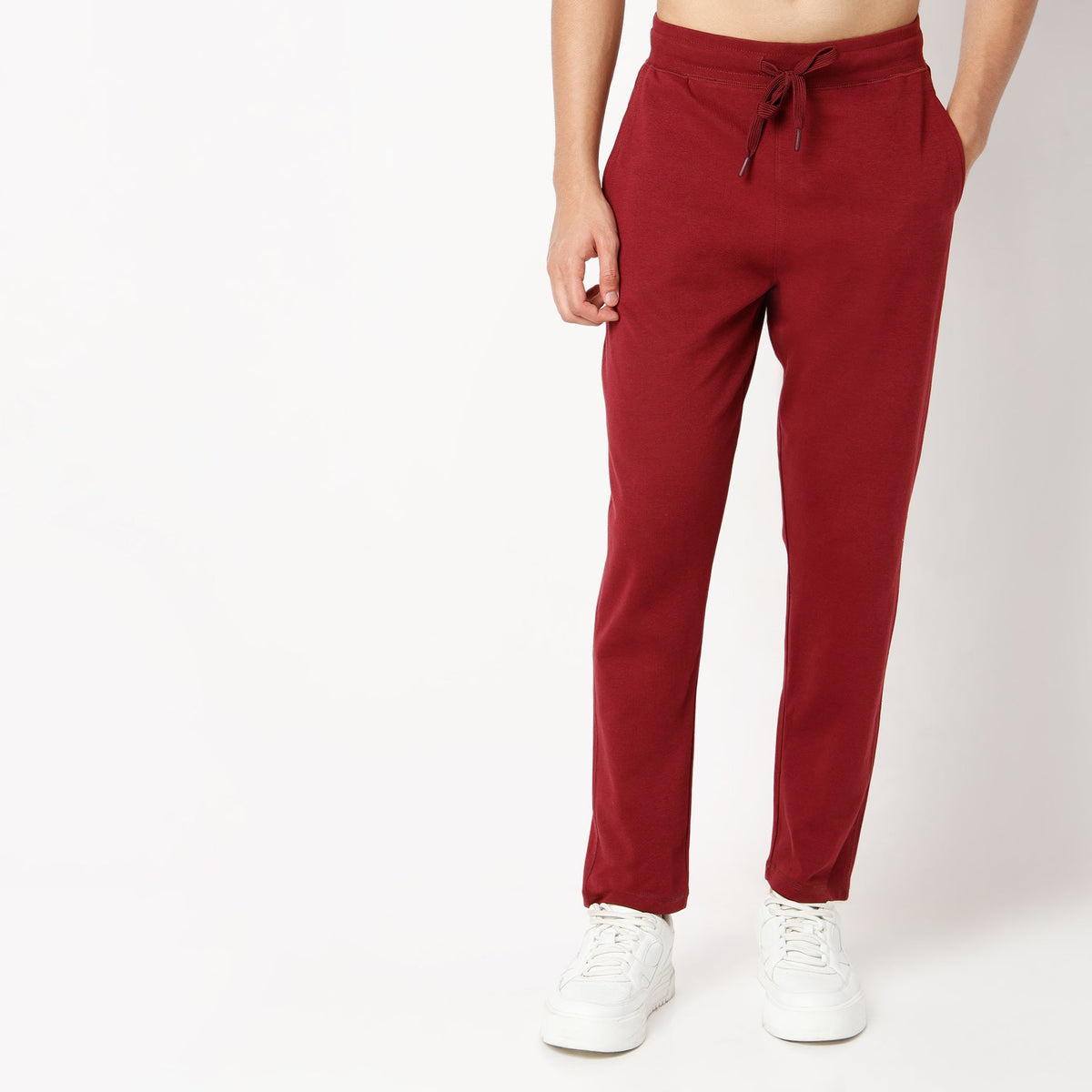 Regualr Solid Mid Rise Pants