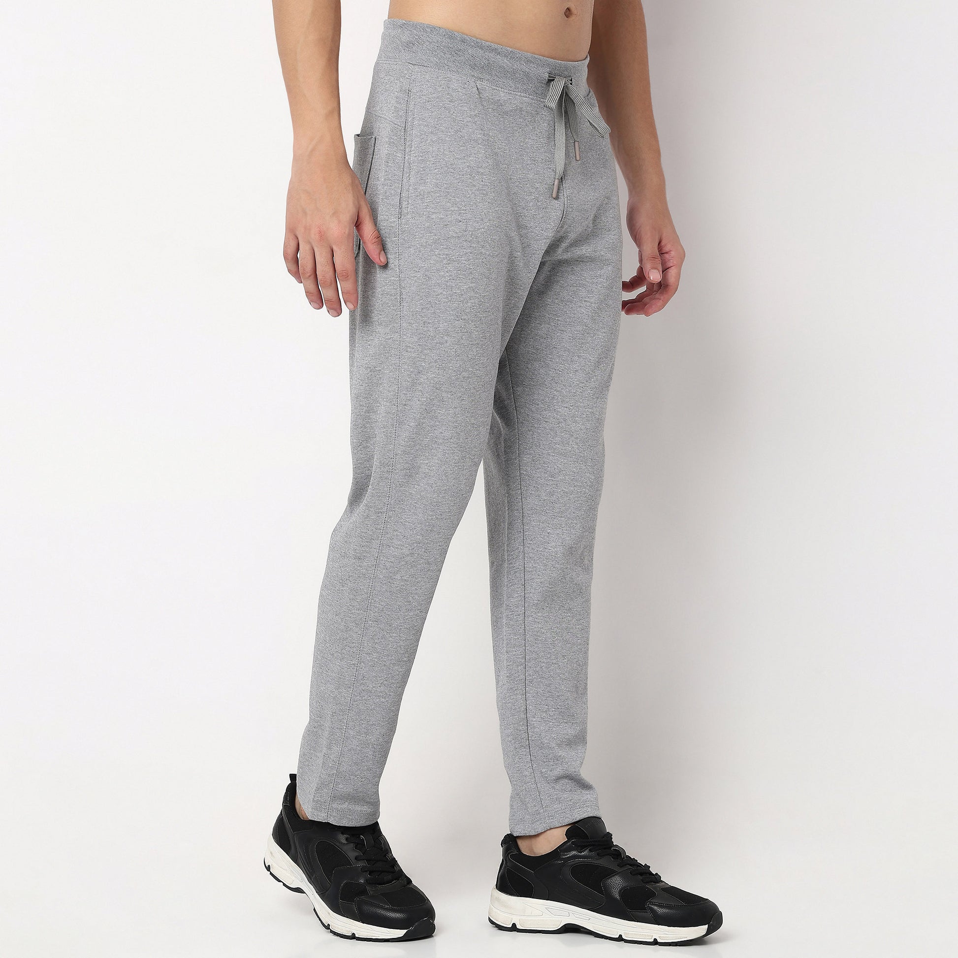 Regualr Solid Mid Rise Pants