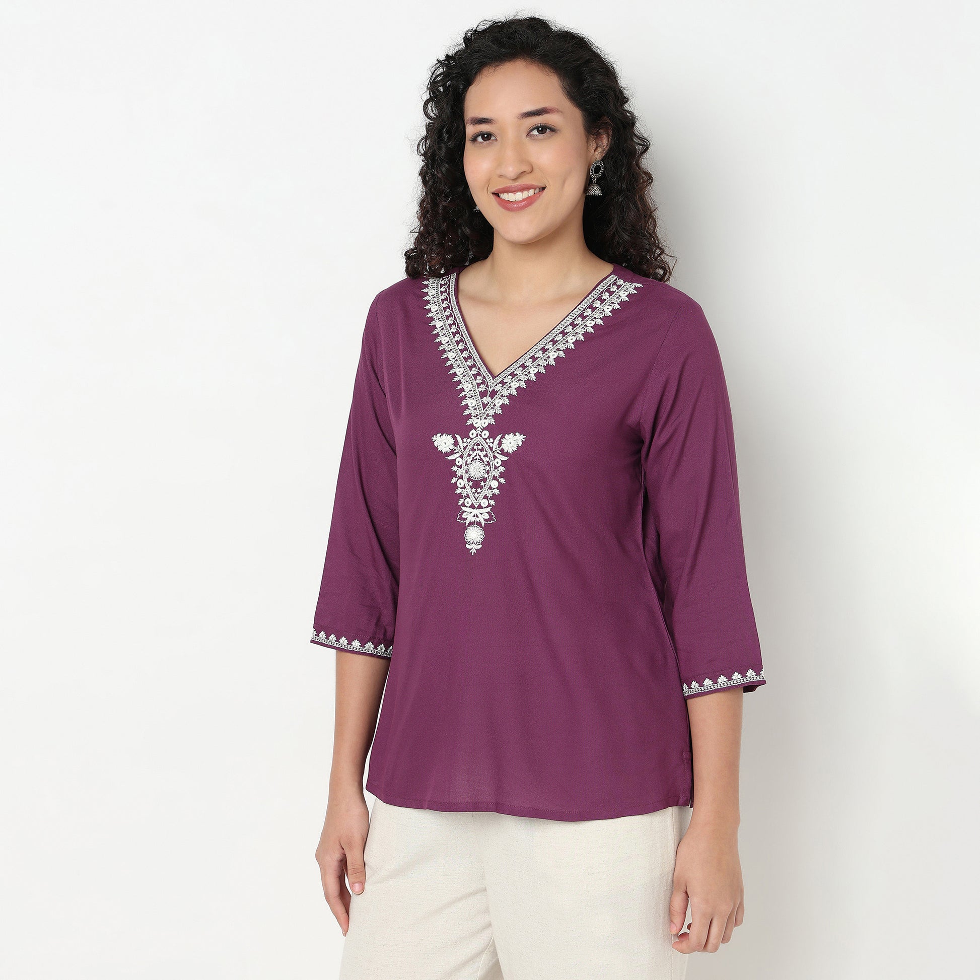 Buy Women Straight Fit Embroidered Three-Fourth Sleeve Kurta  - Style Union