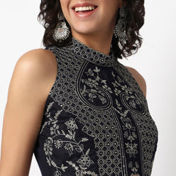 Buy Women Slim Fit Embroidered Sleeveless Crop Top  - Style Union