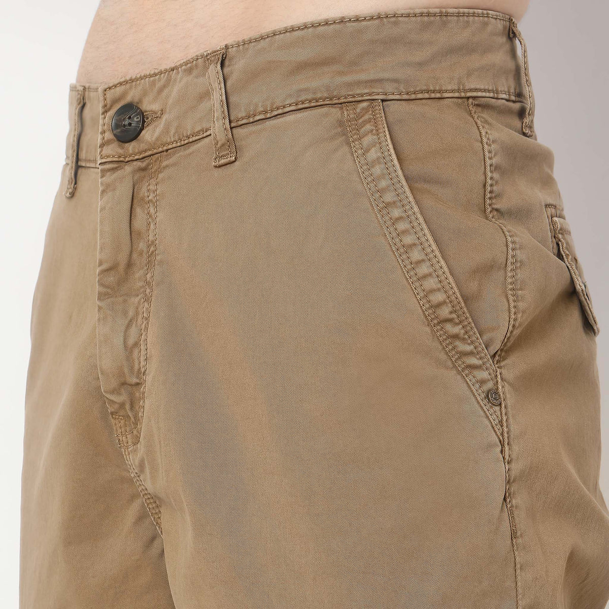 Regular Fit Solid Mid Rise Cargos