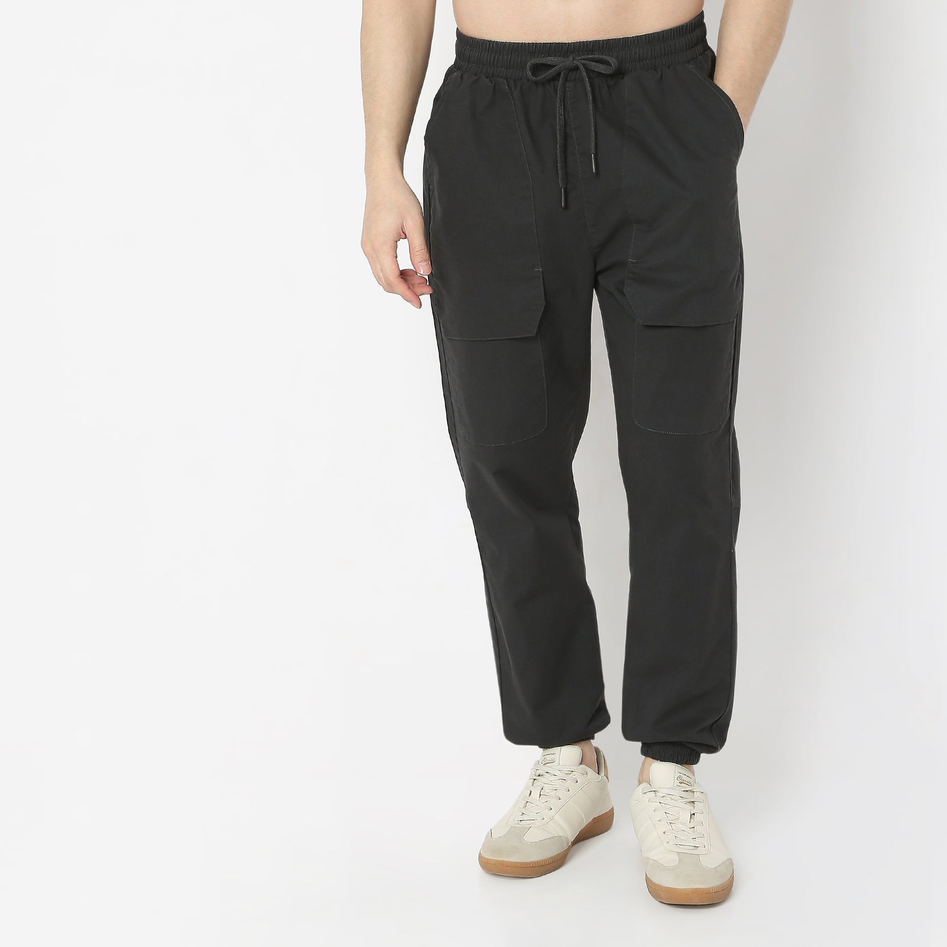 Regular Fit Solid Ankle Length Mid Rise Cargos