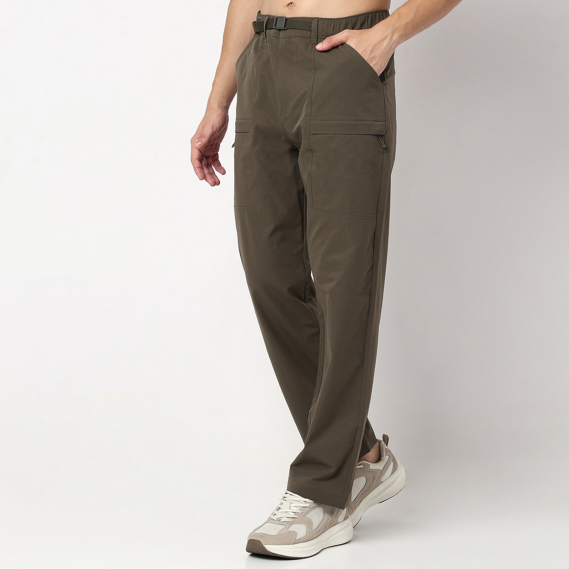 Buy Men Regular Fit Solid Ankle Length Mid Rise Cargos  - Style Union