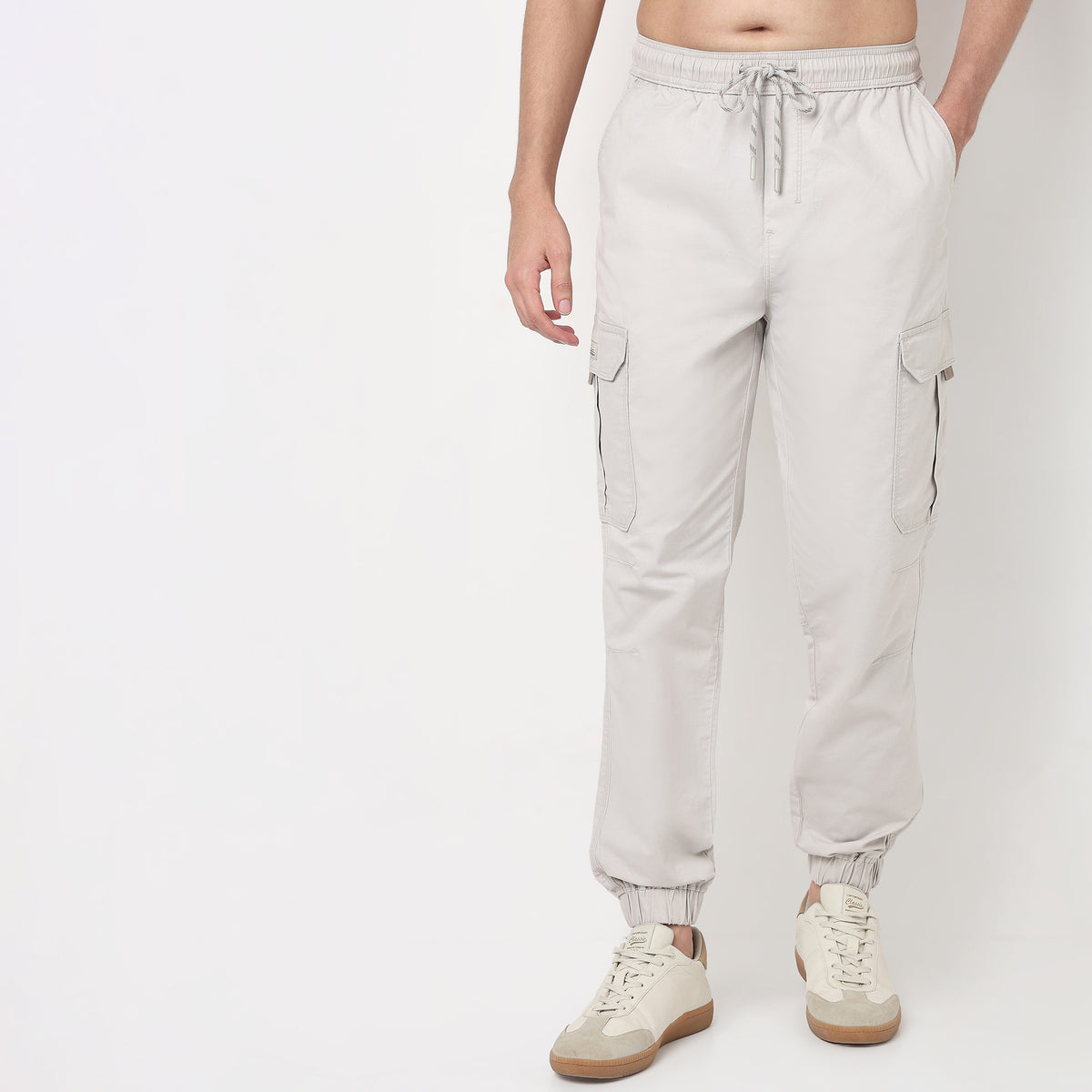 Buy Men Regular Fit Solid Ankle Length Mid Rise Cargos  - Style Union
