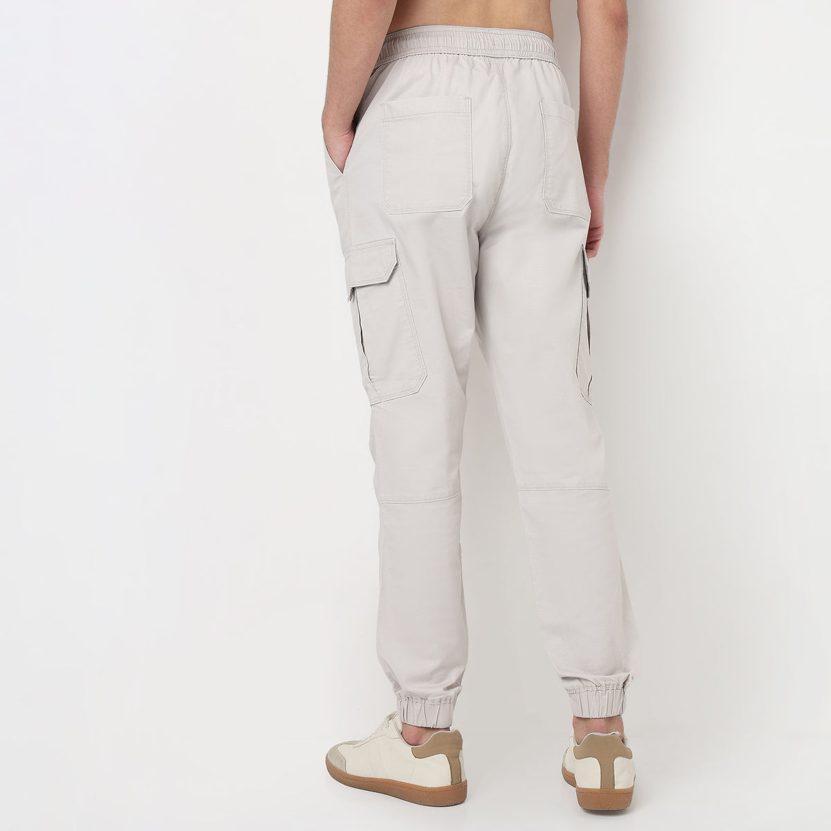 Buy Men Regular Fit Solid Ankle Length Mid Rise Cargos  - Style Union