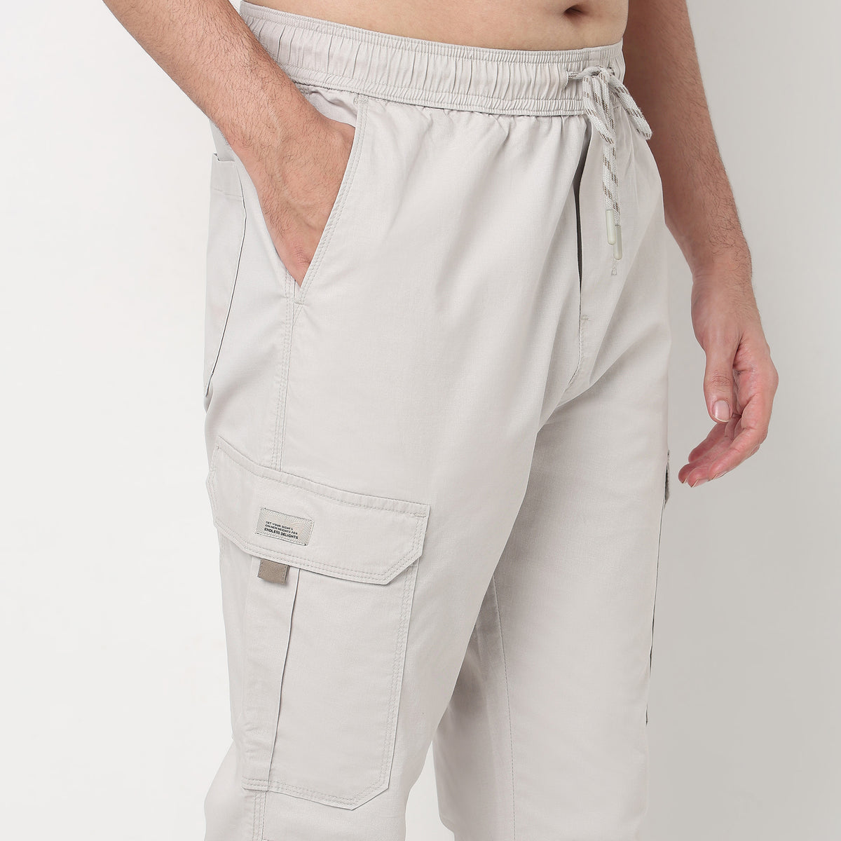 Buy Men Regular Fit Solid Ankle Length Mid Rise Cargos  - Style Union