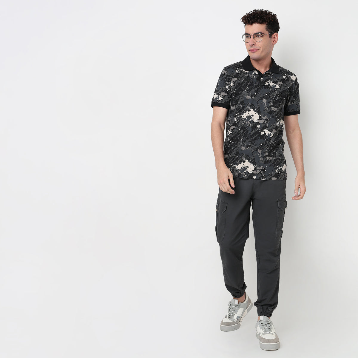 Buy Men Regular Fit Solid Ankle Length Mid Rise Cargos  - Style Union