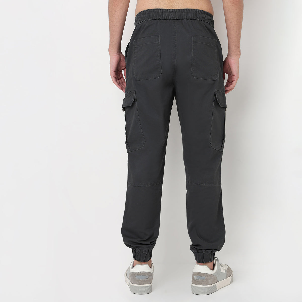 Buy Men Regular Fit Solid Ankle Length Mid Rise Cargos  - Style Union