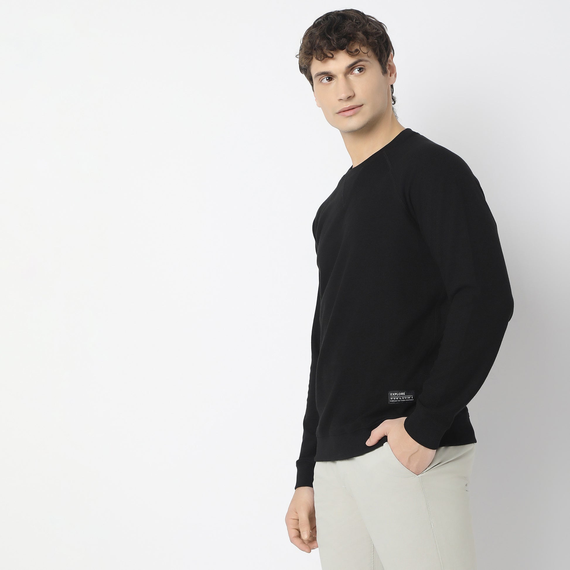 Buy Men Regular Fit Solid Raglan Sleeve Sweat Tee  - Style Union