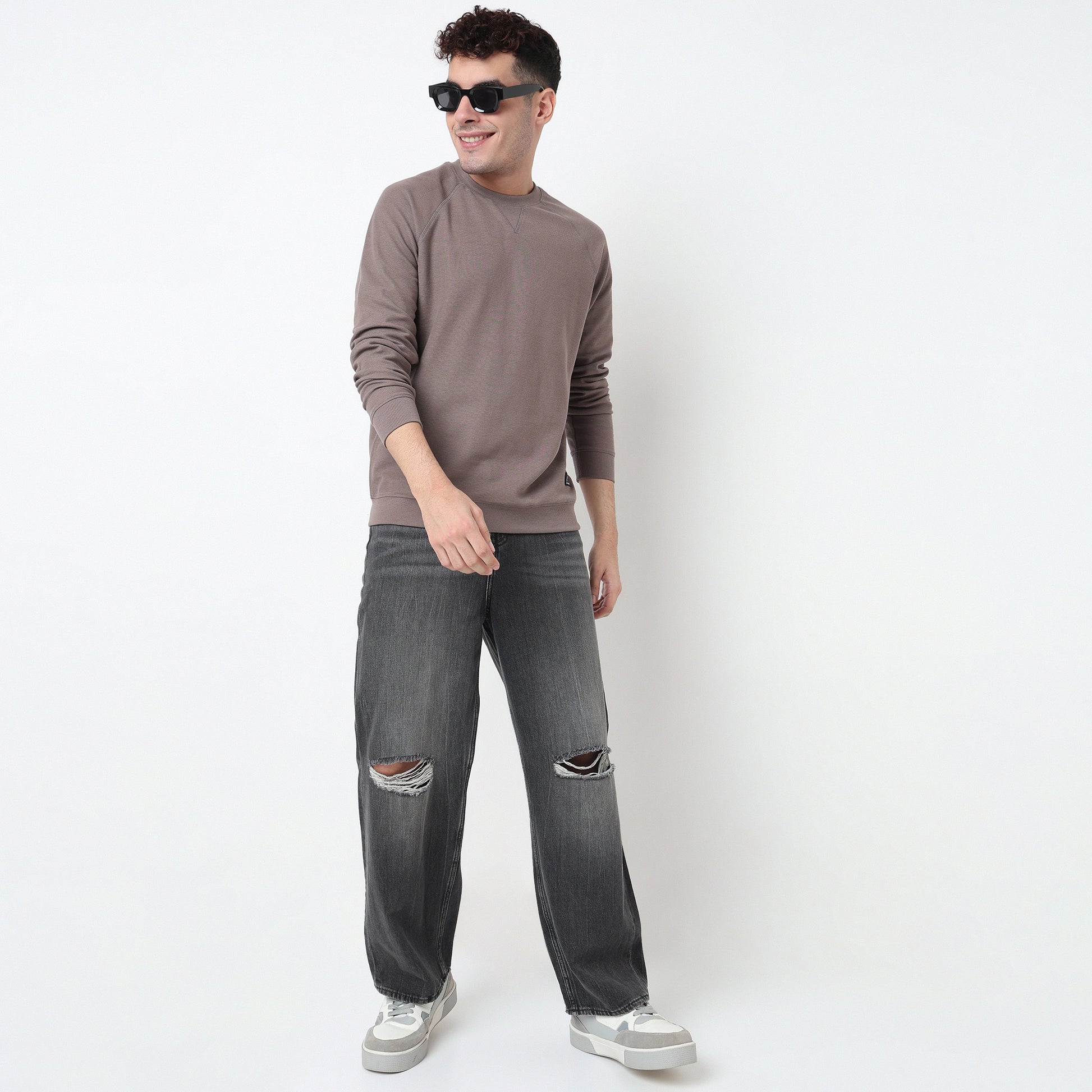 Buy Men Regular Fit Solid Raglan Sleeve Sweat Tee  - Style Union