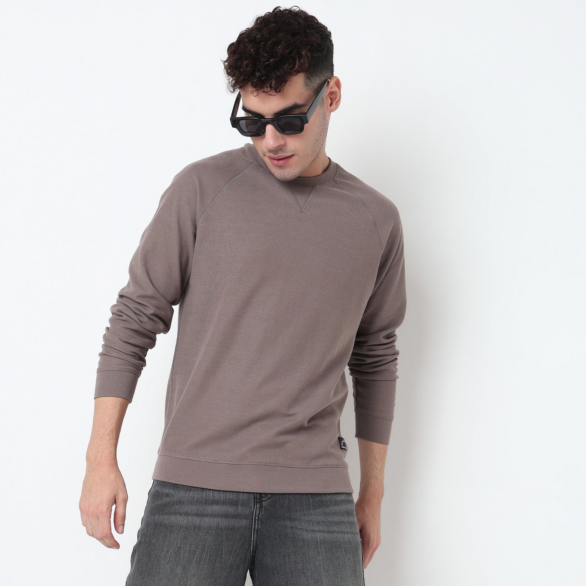 Buy Men Regular Fit Solid Raglan Sleeve Sweat Tee  - Style Union