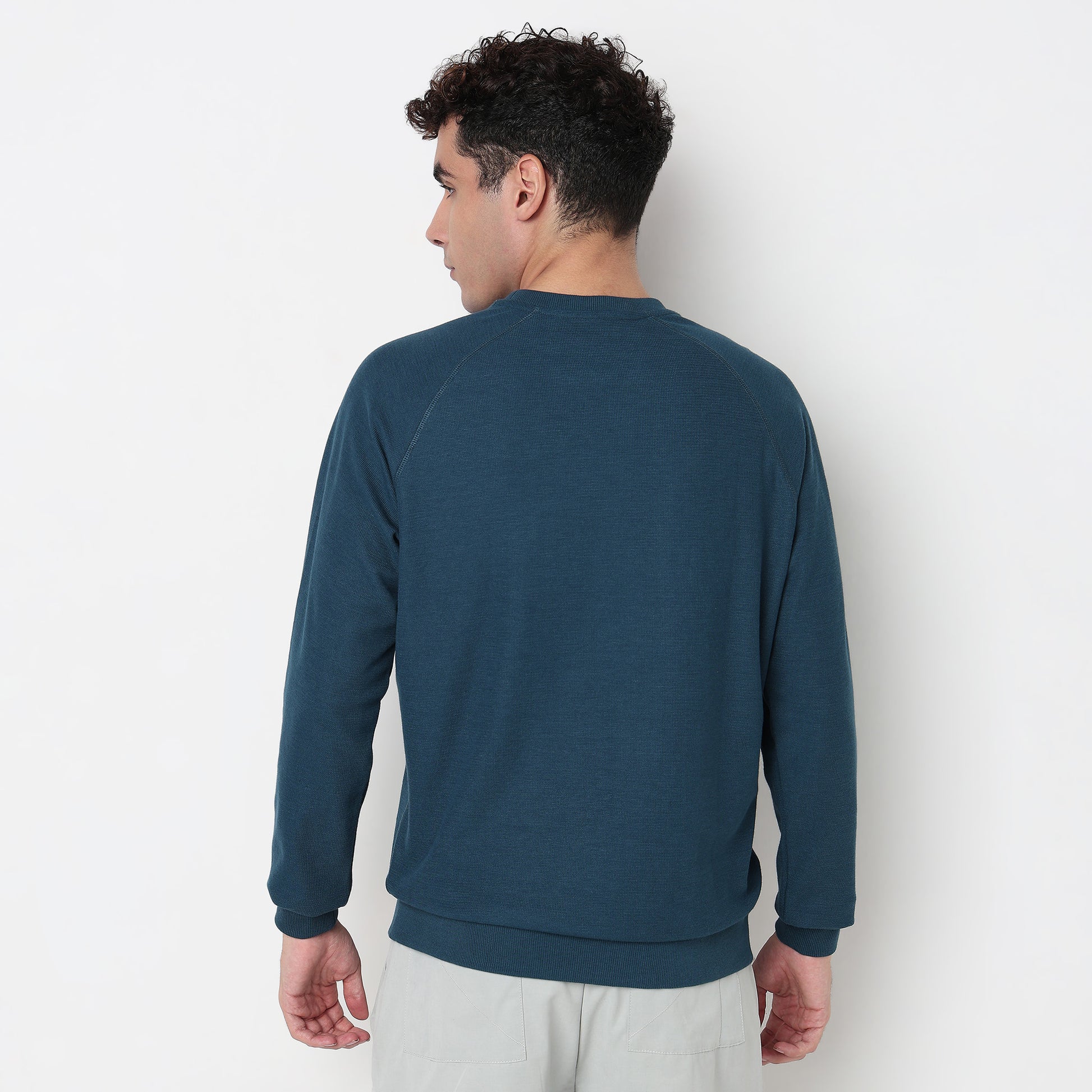 Buy Men Regular Fit Solid Raglan Sleeve Sweat Tee  - Style Union