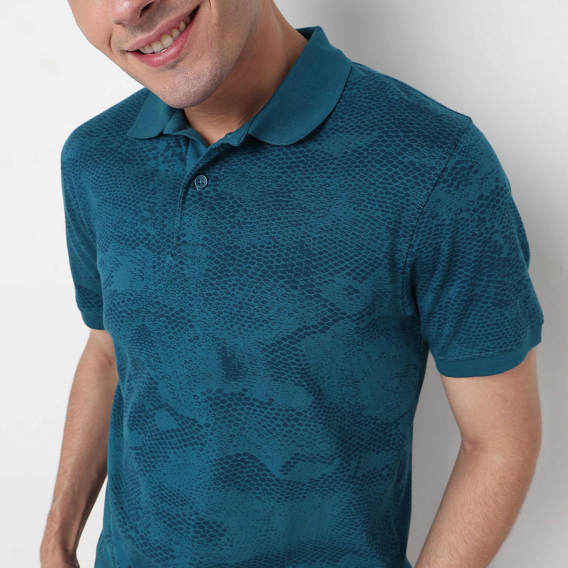 Buy Men Regular Fit All Over Print Half Sleeve Polo T-Shirt  - Style Union