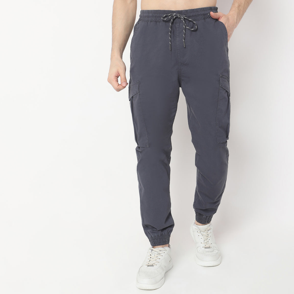 Regular Fit Solid Mid Rise Joggers