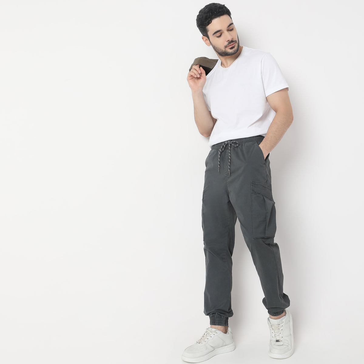 Regular Fit Solid Mid Rise Joggers