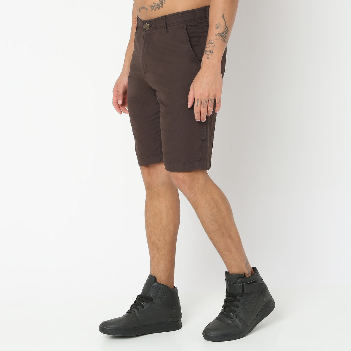 Regular Fit Solid Mid Rise Shorts