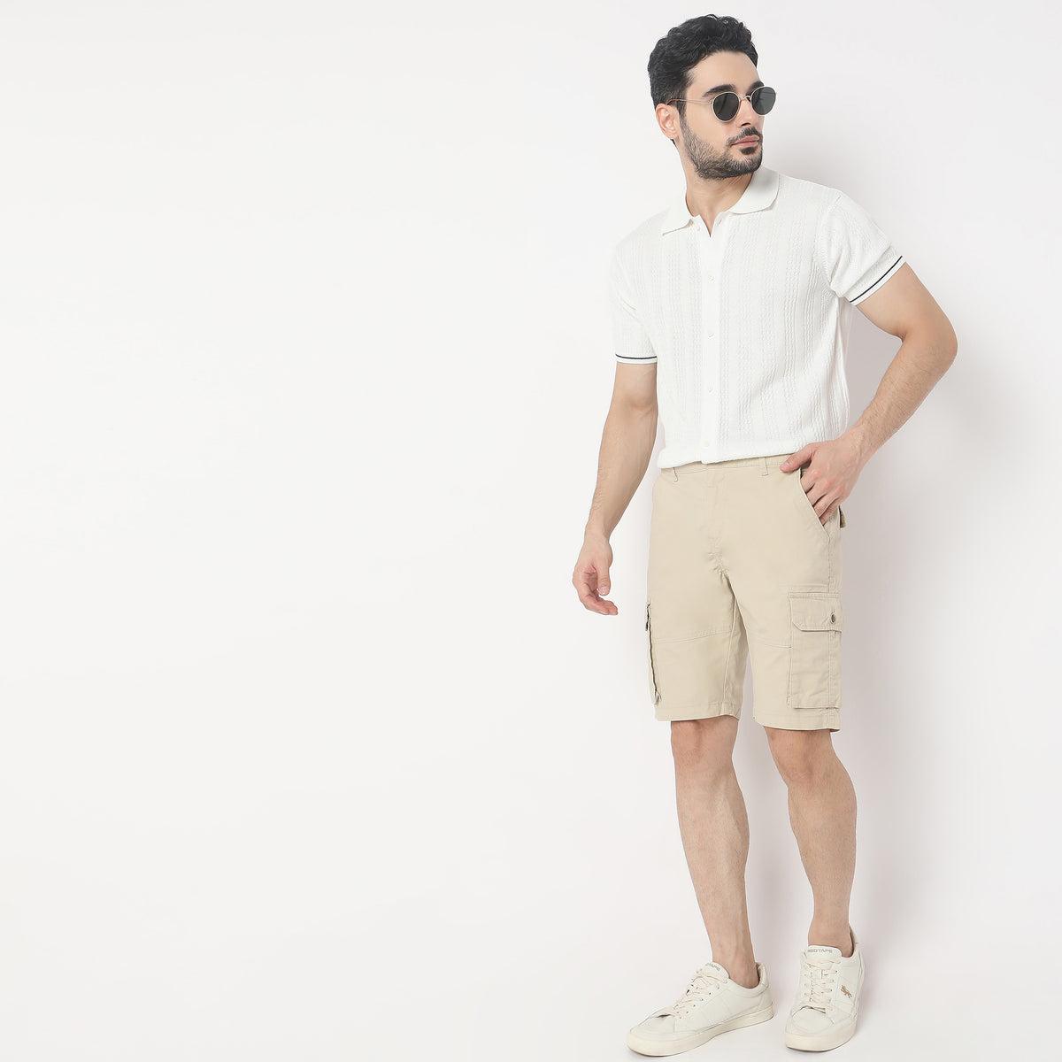 Regular Fit Solid Mid Rise Shorts