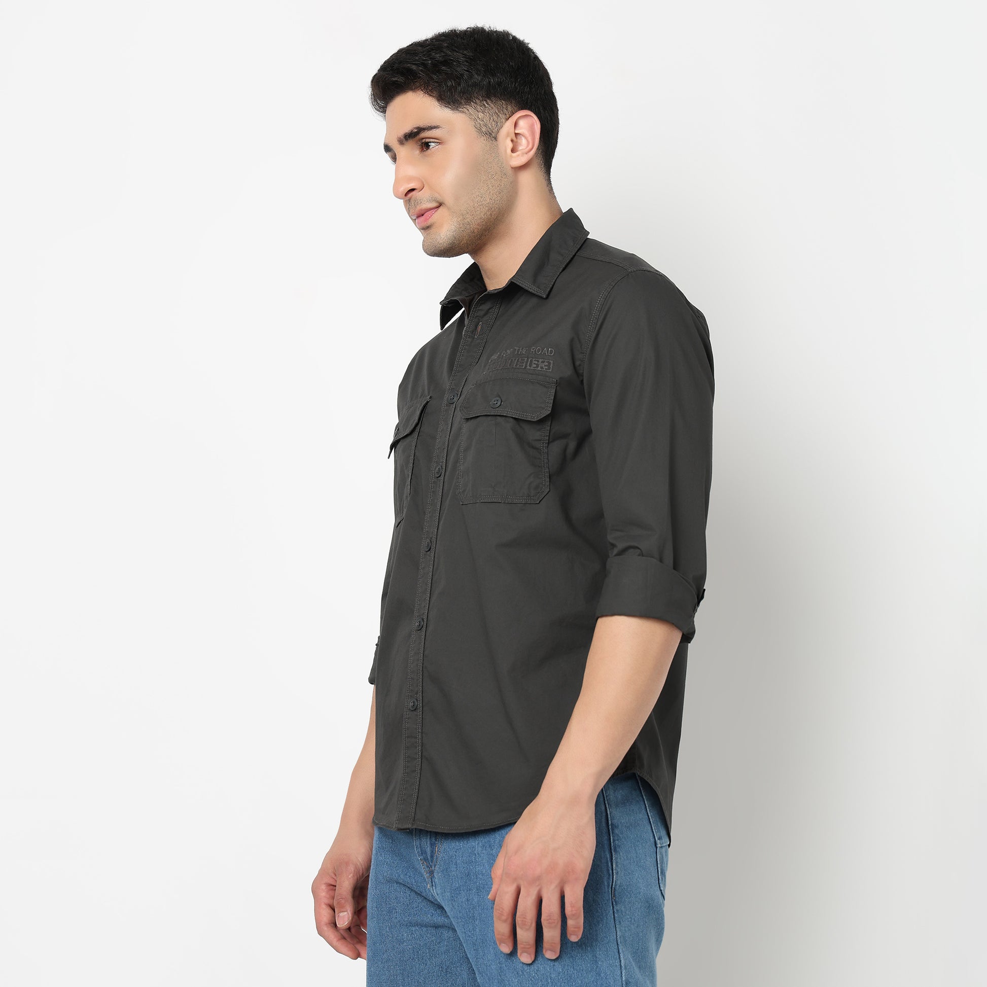 Modern Explorerᵉˣ Twin Pocket Slim Fit 100% Cotton Solid Shirt