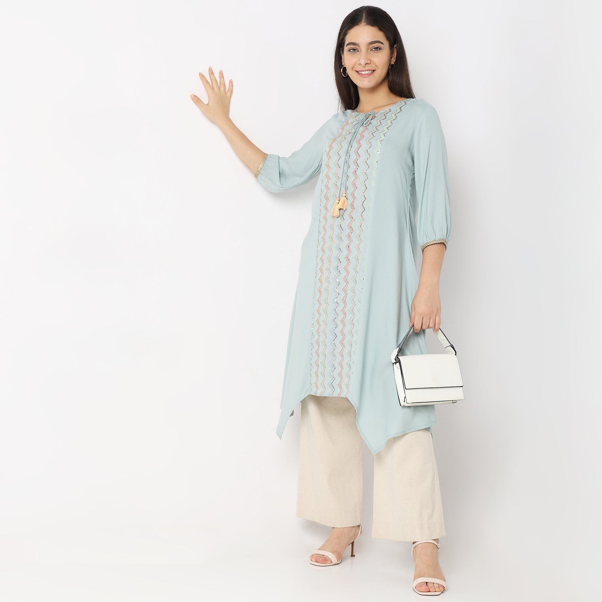 Regular Fit Embellished Kurta