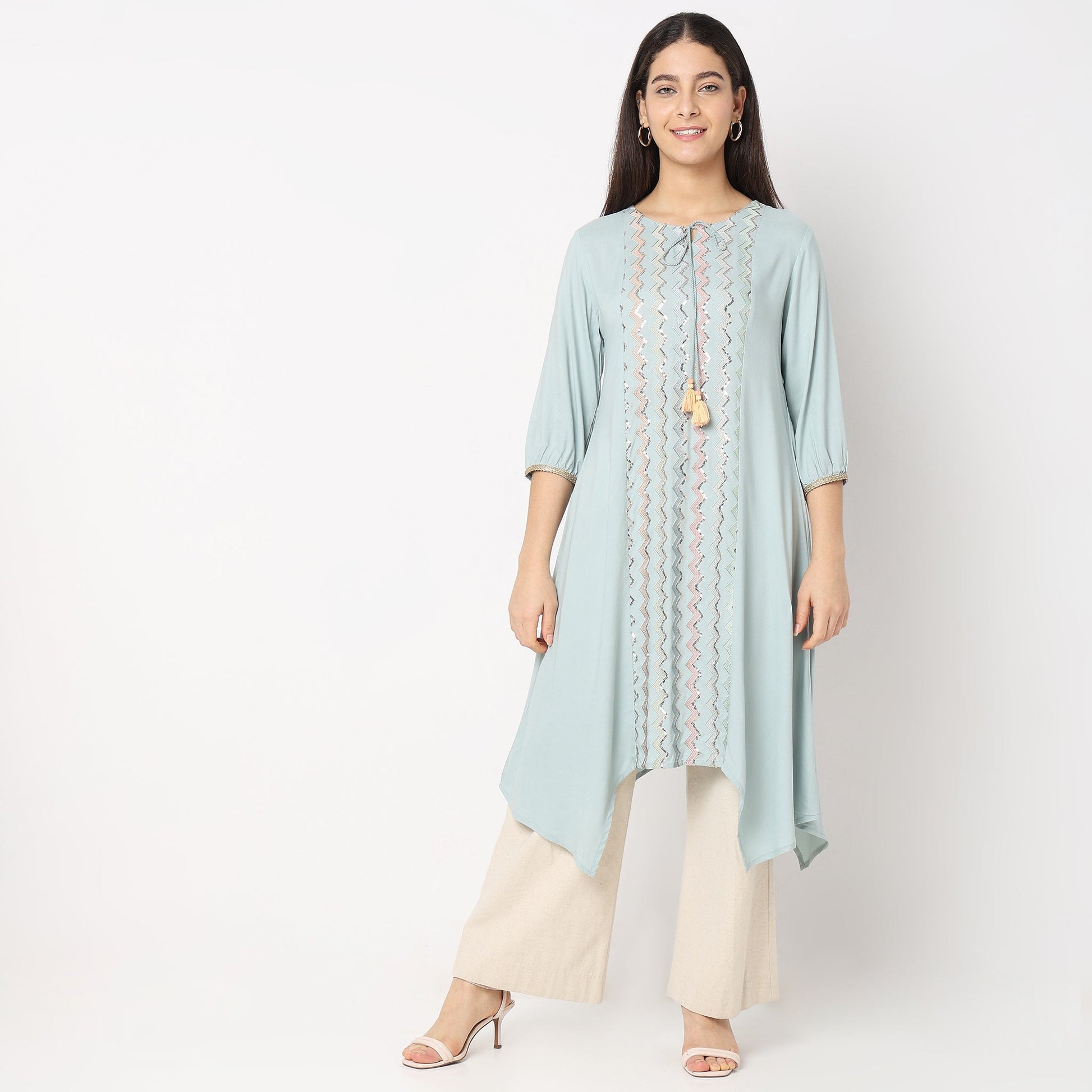 Regular Fit Embellished Kurta