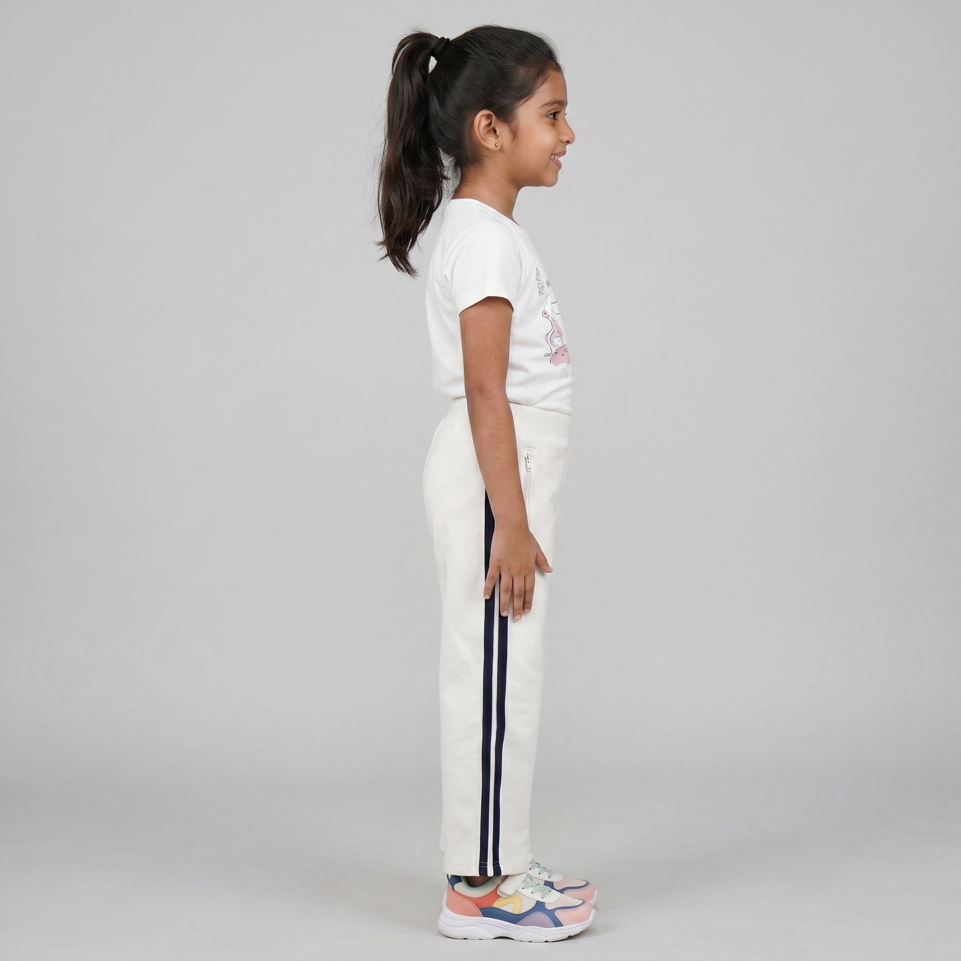 Girls Solid Joggers with Side Tape and Zipper
