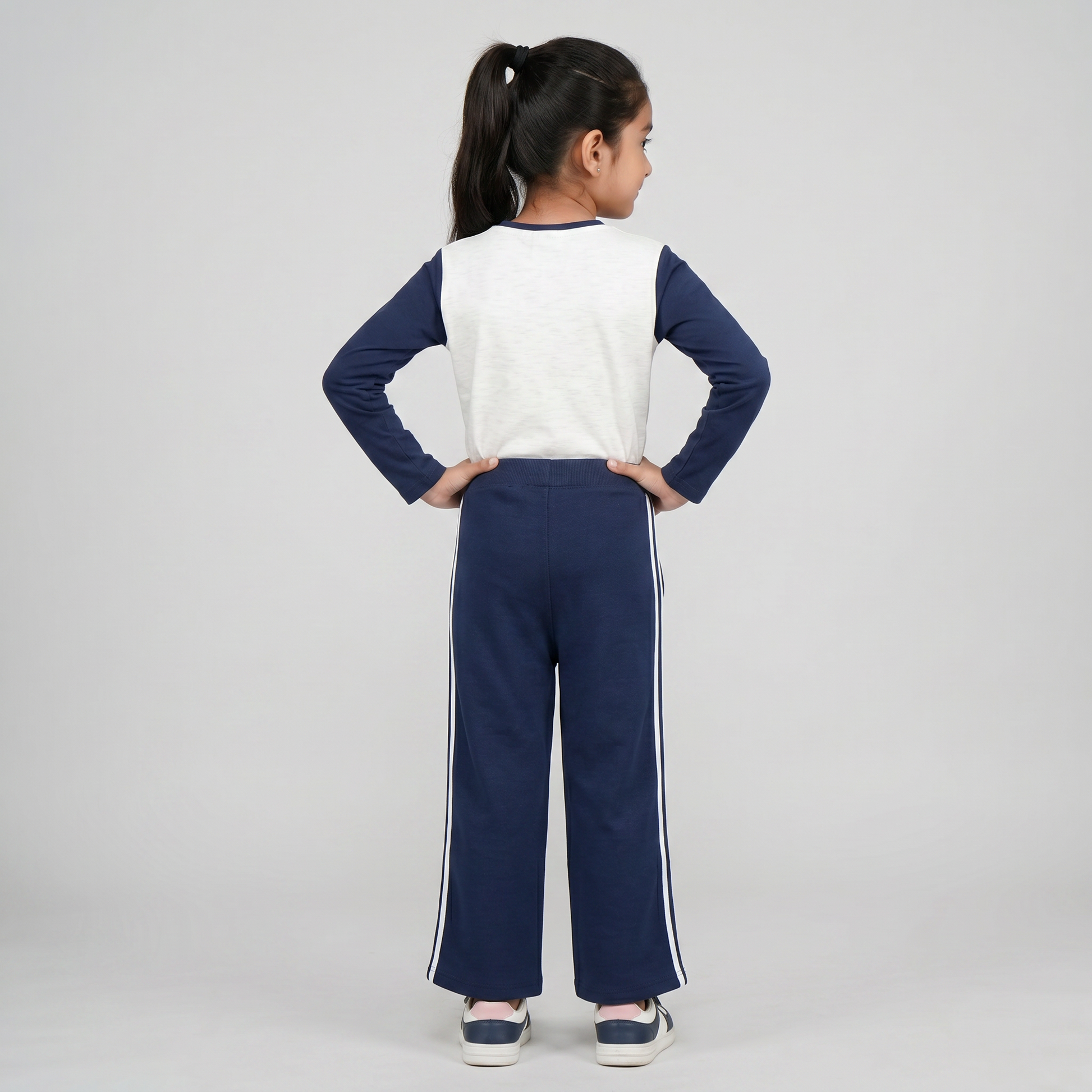 Girls Solid Joggers with Side Tape and Zipper