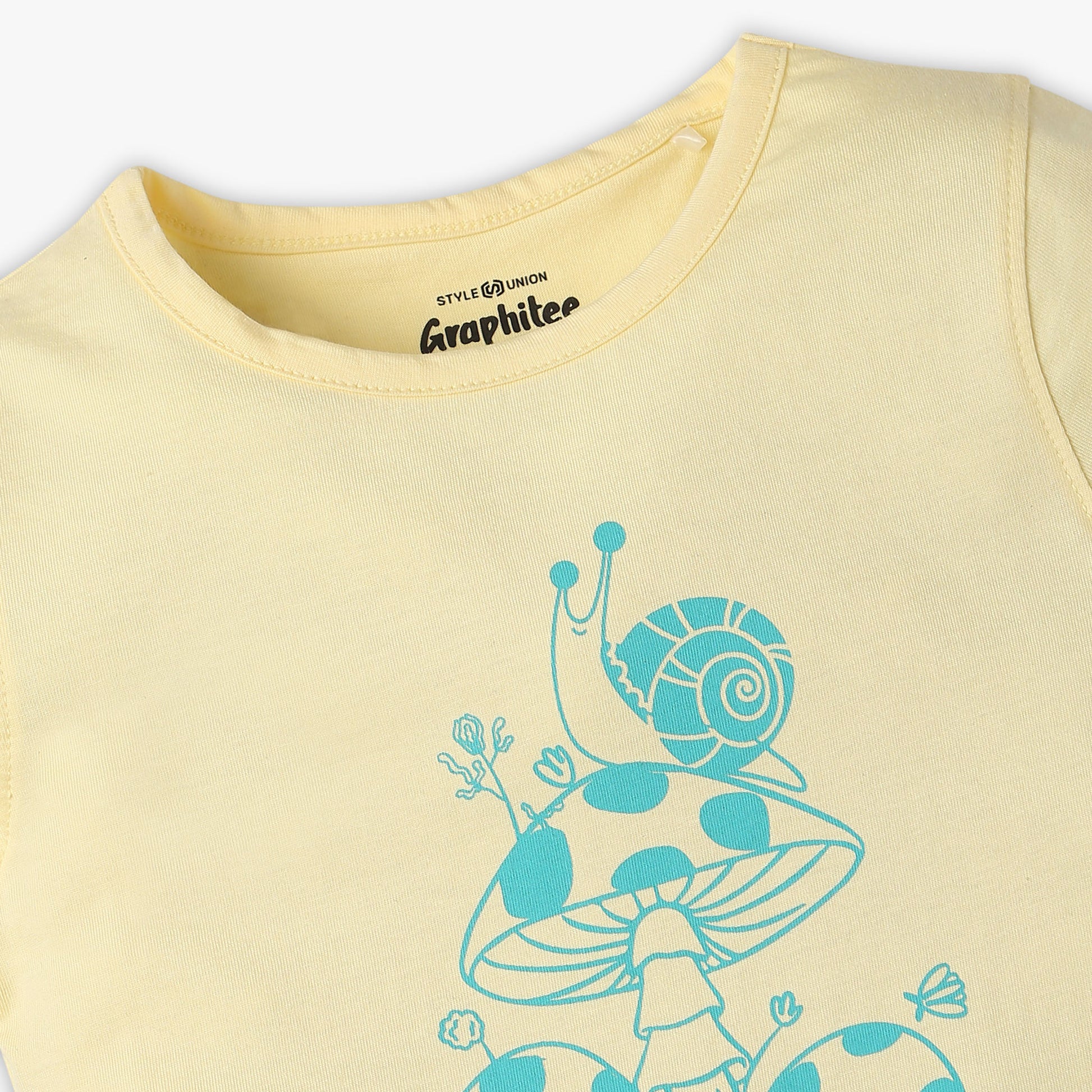 Girls Regular Fit Graphic Crew Neck T-Shirt