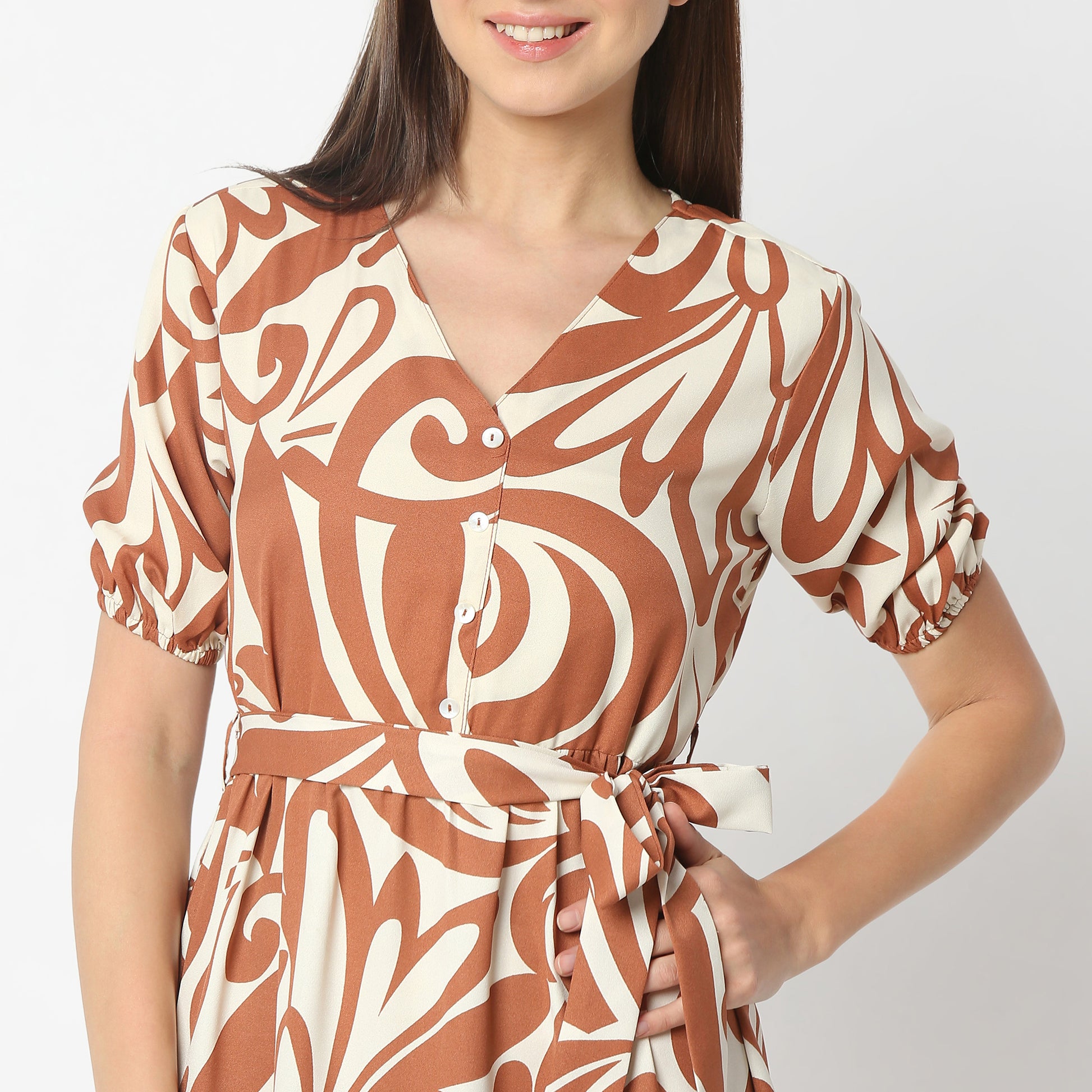 Flare Fit Printed Below Knee V-Neck Short Sleeve Dress Style Union Flare Fit Printed Below Knee V-Neck Short Sleeve Dress Style Union