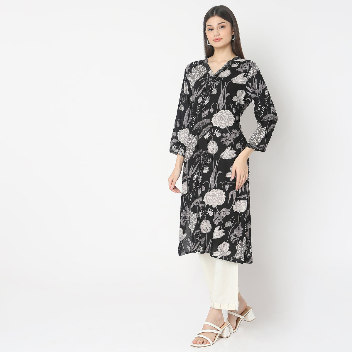 Straight Fit Printed Kurta