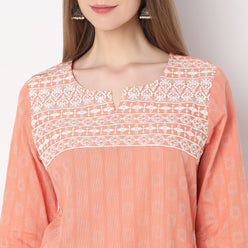 Straight Fit Embroidered Kurta