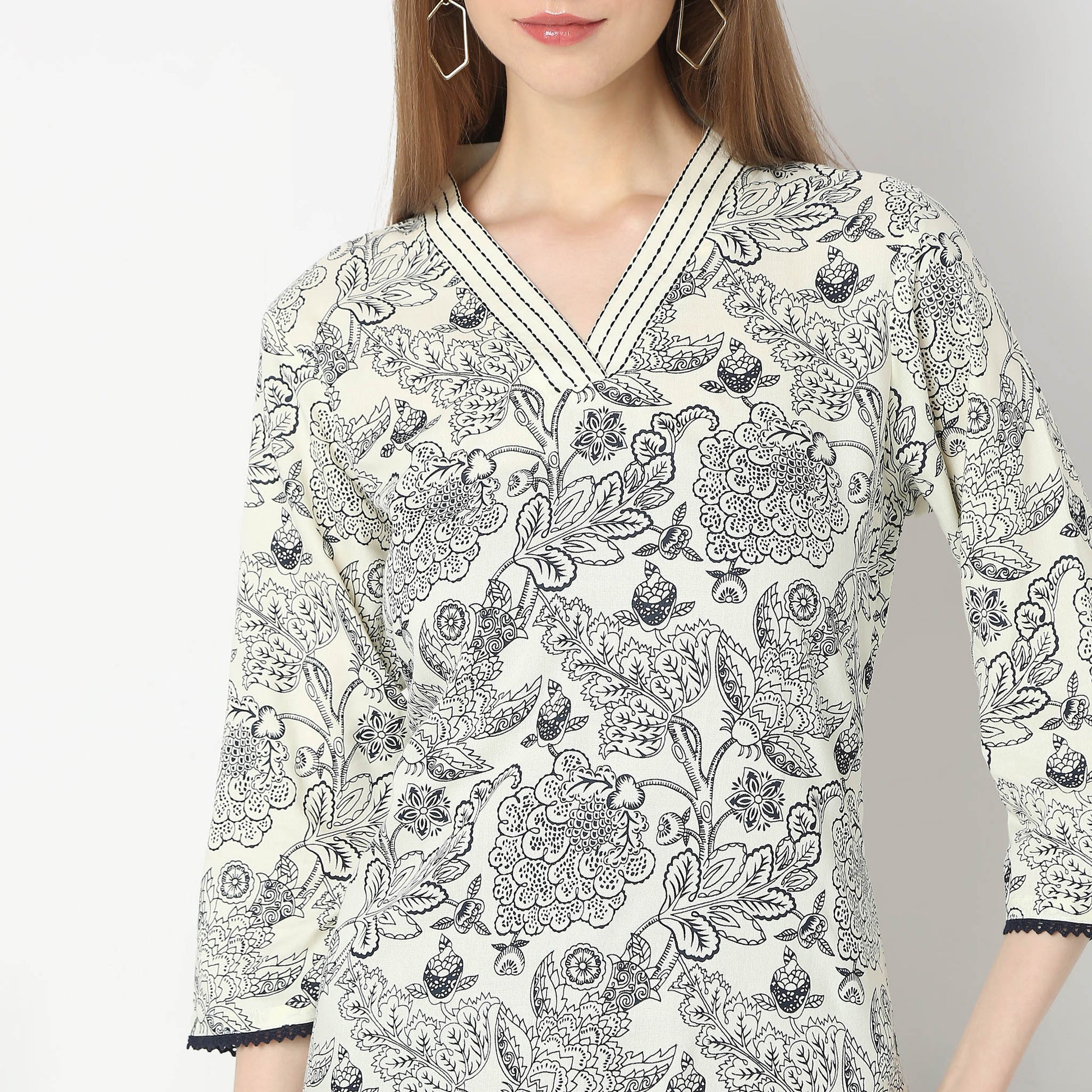 Straight Fit Printed Kurta