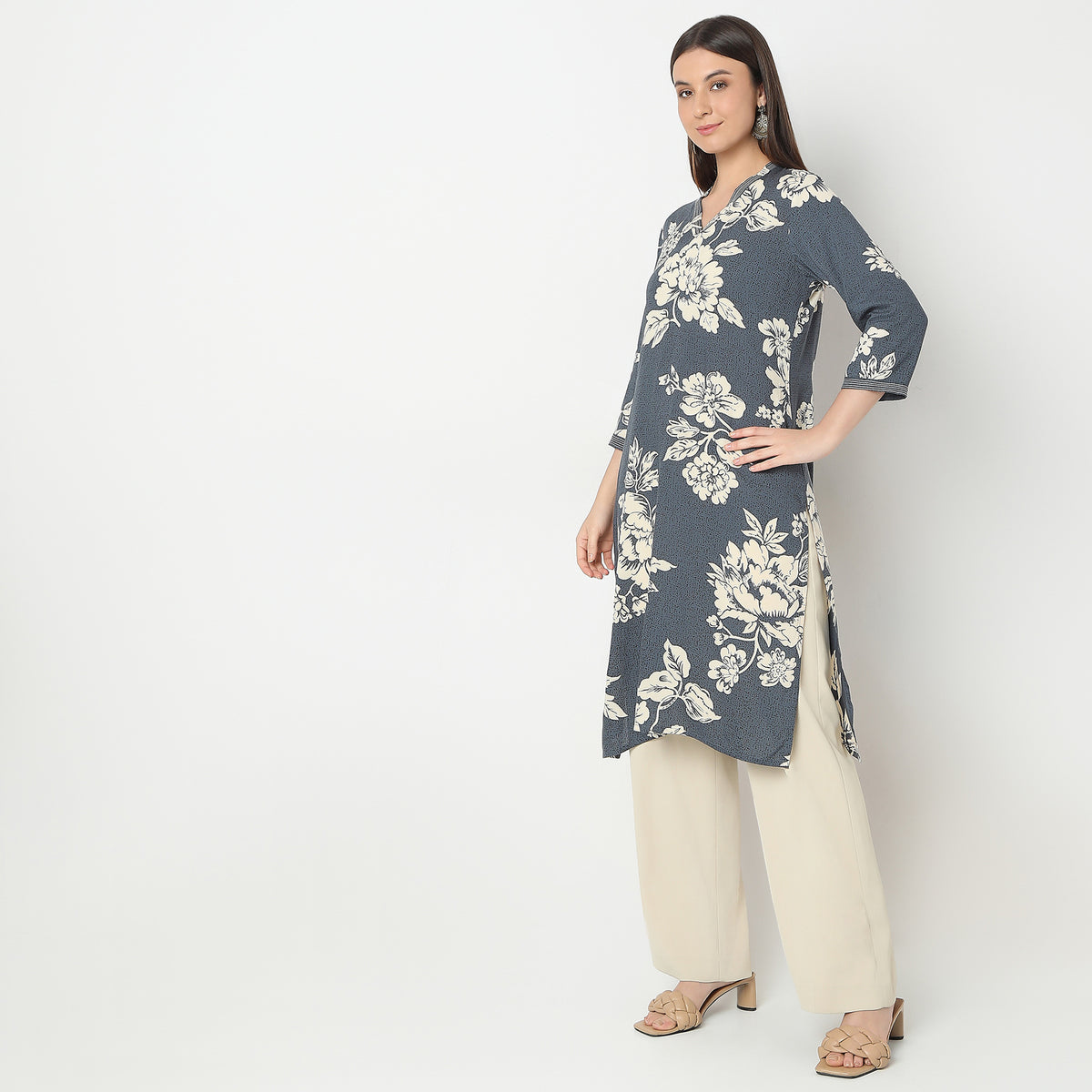 Straight Fit Printed Kurta