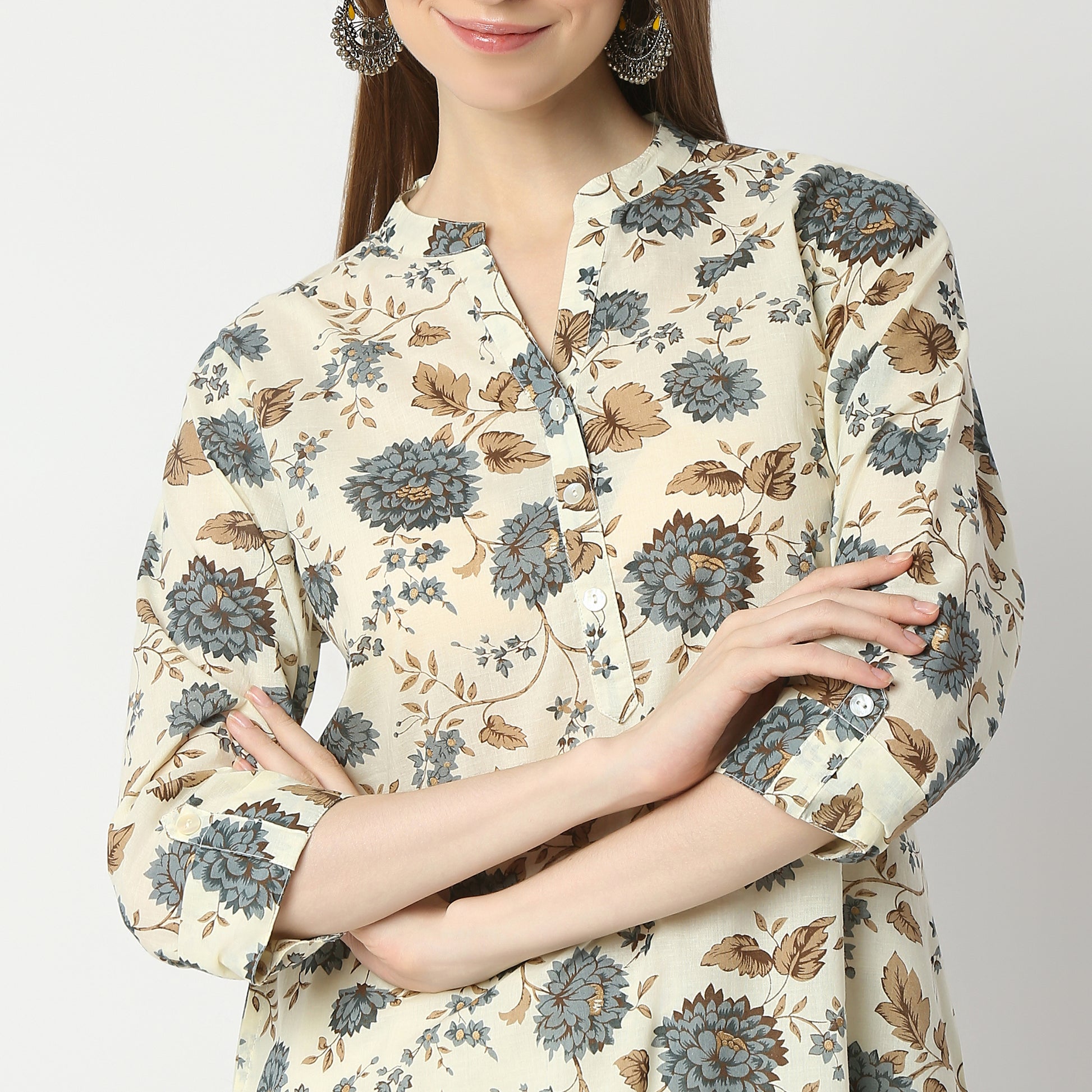 Straight Fit Floral Knee Length Kurta