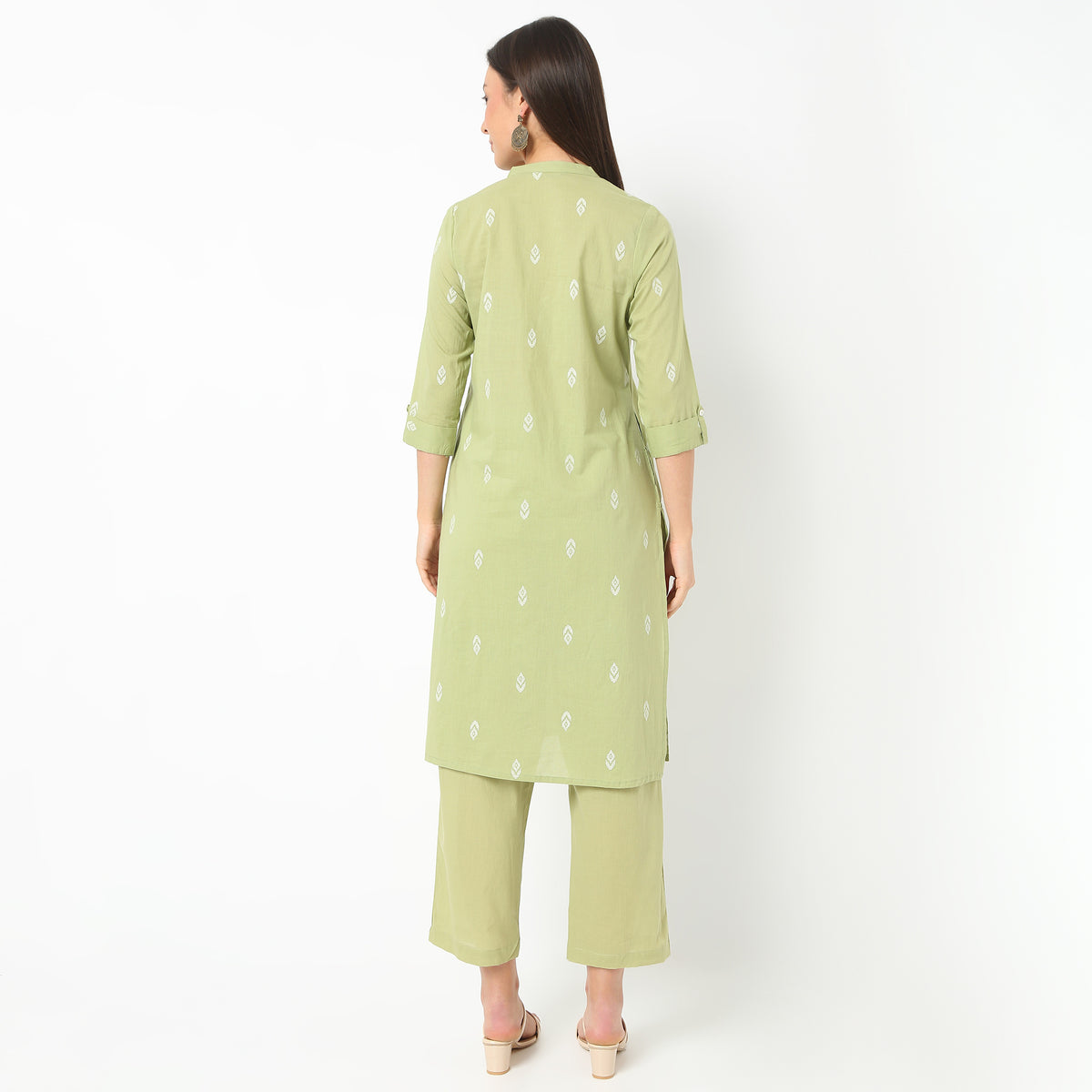 Band Neck Knee Length Three-Fourth Sleeve Printed Straight Fit Kurta