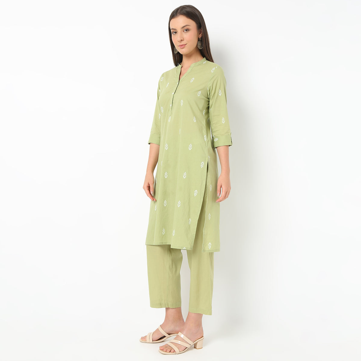 Band Neck Knee Length Three-Fourth Sleeve Printed Straight Fit Kurta